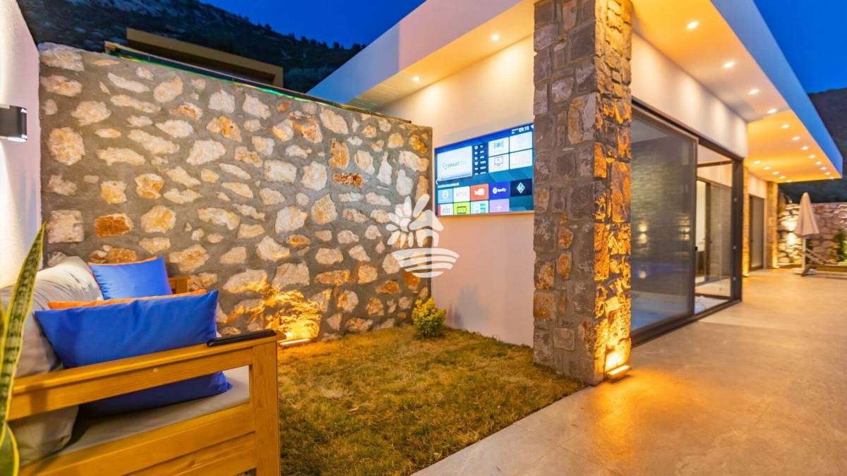 Villa 6